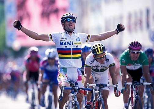 Arcobaleno en Mapei ganando en el Tour