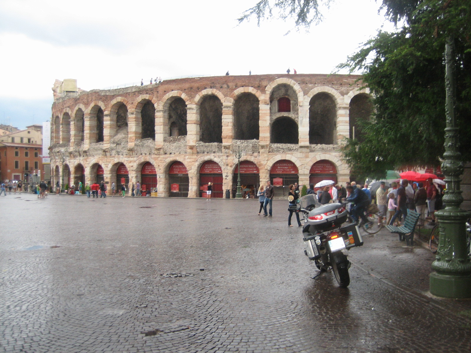 Respect en Verona 2012 (Días 6 a 10 Güssing - Zaragoza. Rayos, truenos, centellas y... gnoquis)