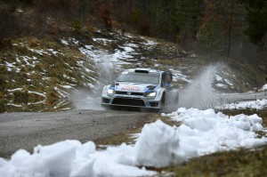 Sebastien Ogier parte como líder el tercer día.Copyright Bildagentur Kräling