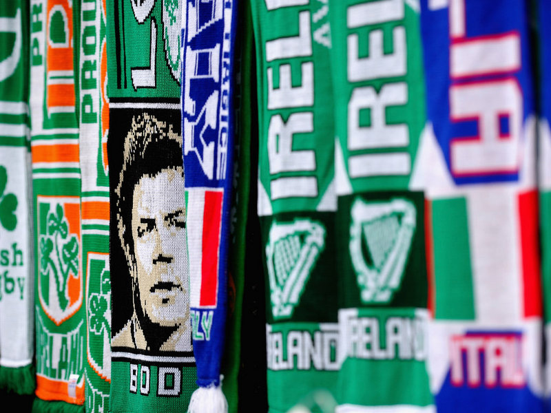 Brian O'Driscoll on scarves prior to Ireland