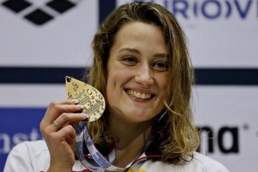 la-nadadora-mireia-belmonte-oro