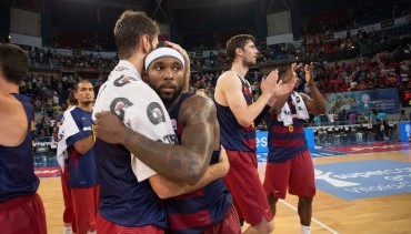 Barcelona-Lassa celebra victoria contra Madrid en Supercopa