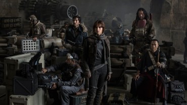 rogue-one-cast-photo-d23-1536x864-521514304075-1