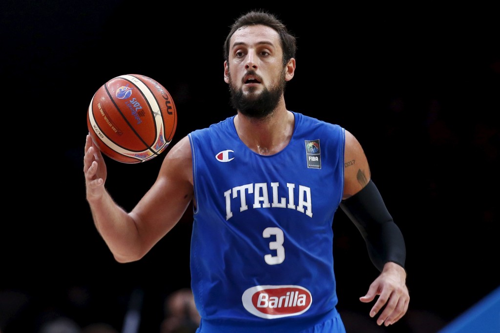 Belinelli runs with the ball during their 2015 EuroBasket 2015 round of 16 match against Israel at the Pierre Mauroy stadium in Villeneuve d'Ascq