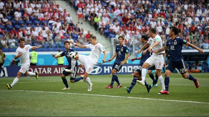 Bednarek anota el gol de la victoria de Polonia sobre Japón
