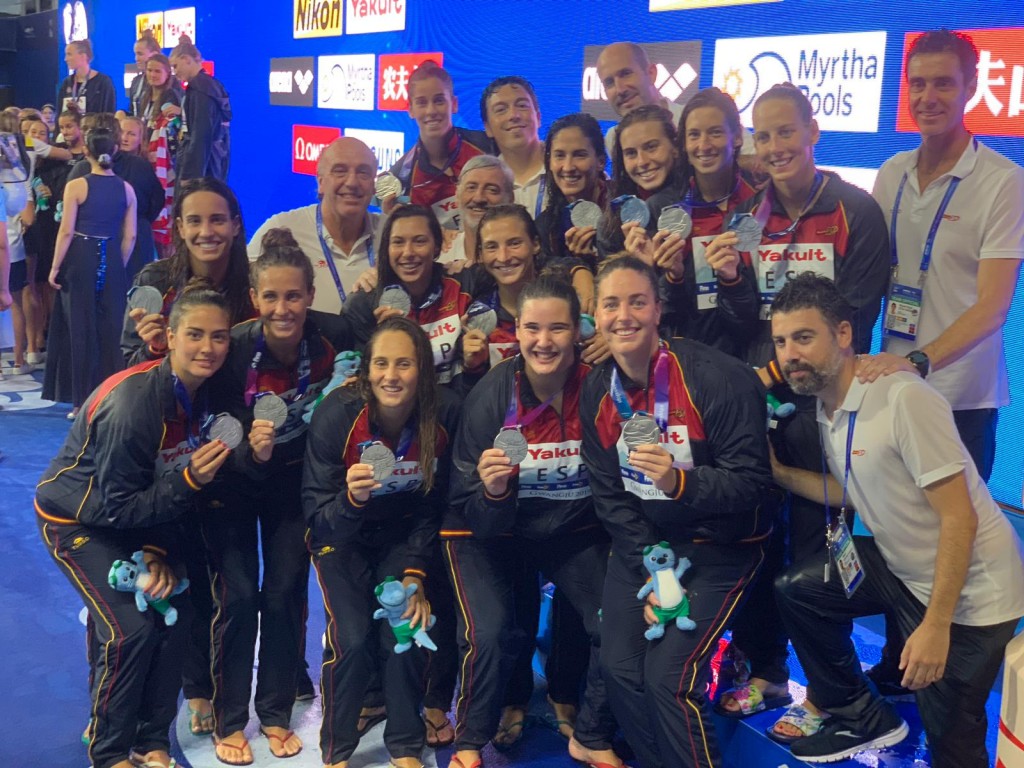 España plata waterpolo femenino