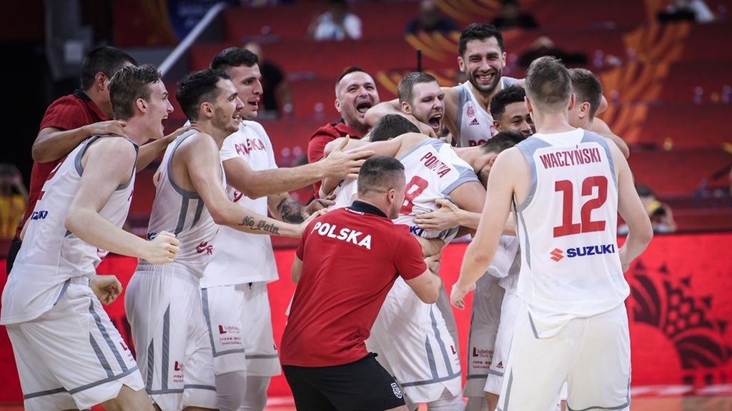 Polonia celebra el pase a cuartos de final