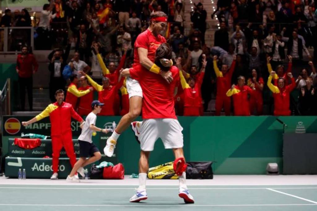 Rafa Nadal y Feliciano López celebran el pase a la final de la Copa Davis