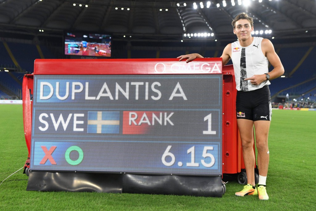 Duplantis bate record del mundo pértiga