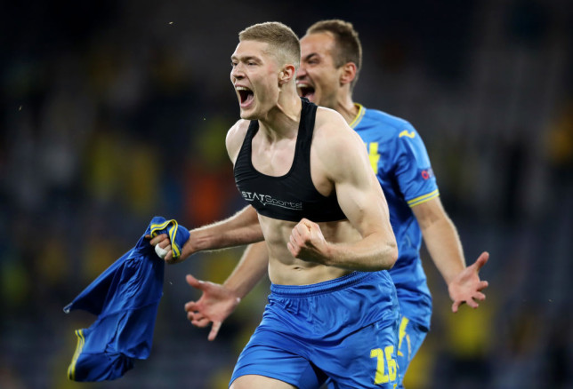 Dobvik celebra el gol de la victoria contra Suecia