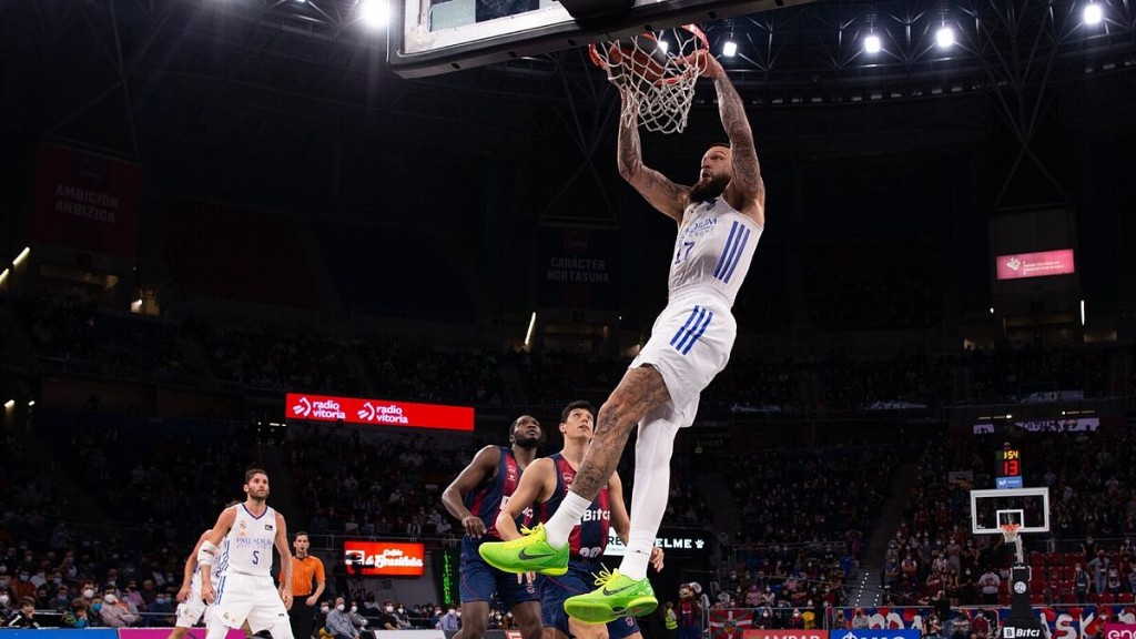 Poirier machaca el aro de Baskonia